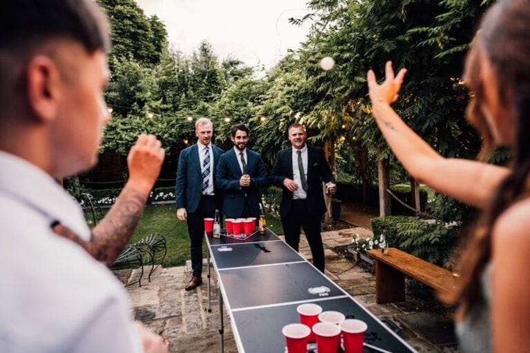 Svatební hry: 39 nejlepších her, pro svatbu plnou zábavy 18 beerpong